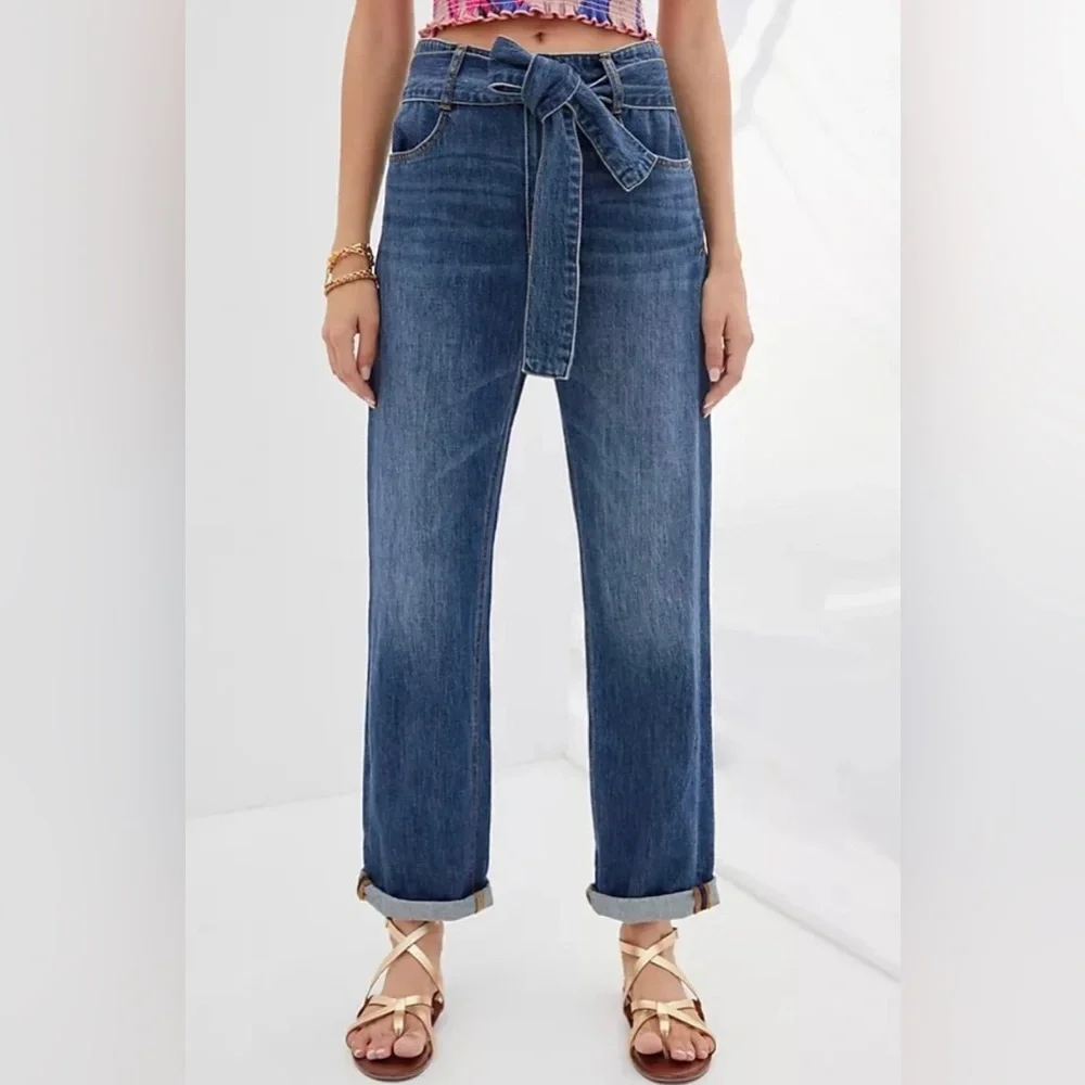 Anthropologie Pilcro Ultra High Rise Relaxed Pull On Jeans Tie Waist Size 29.